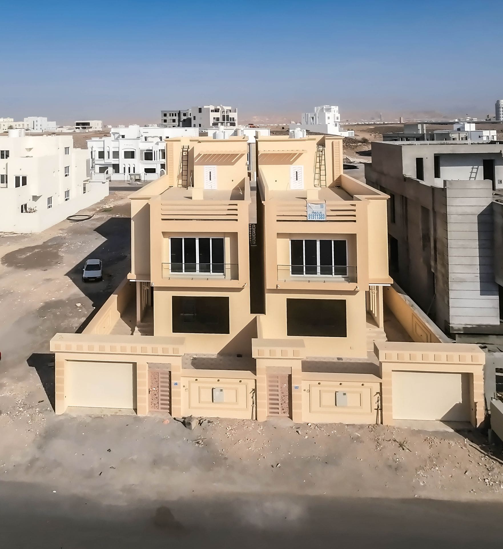 توين فيلا راقية للبيع في الخوض السابعة