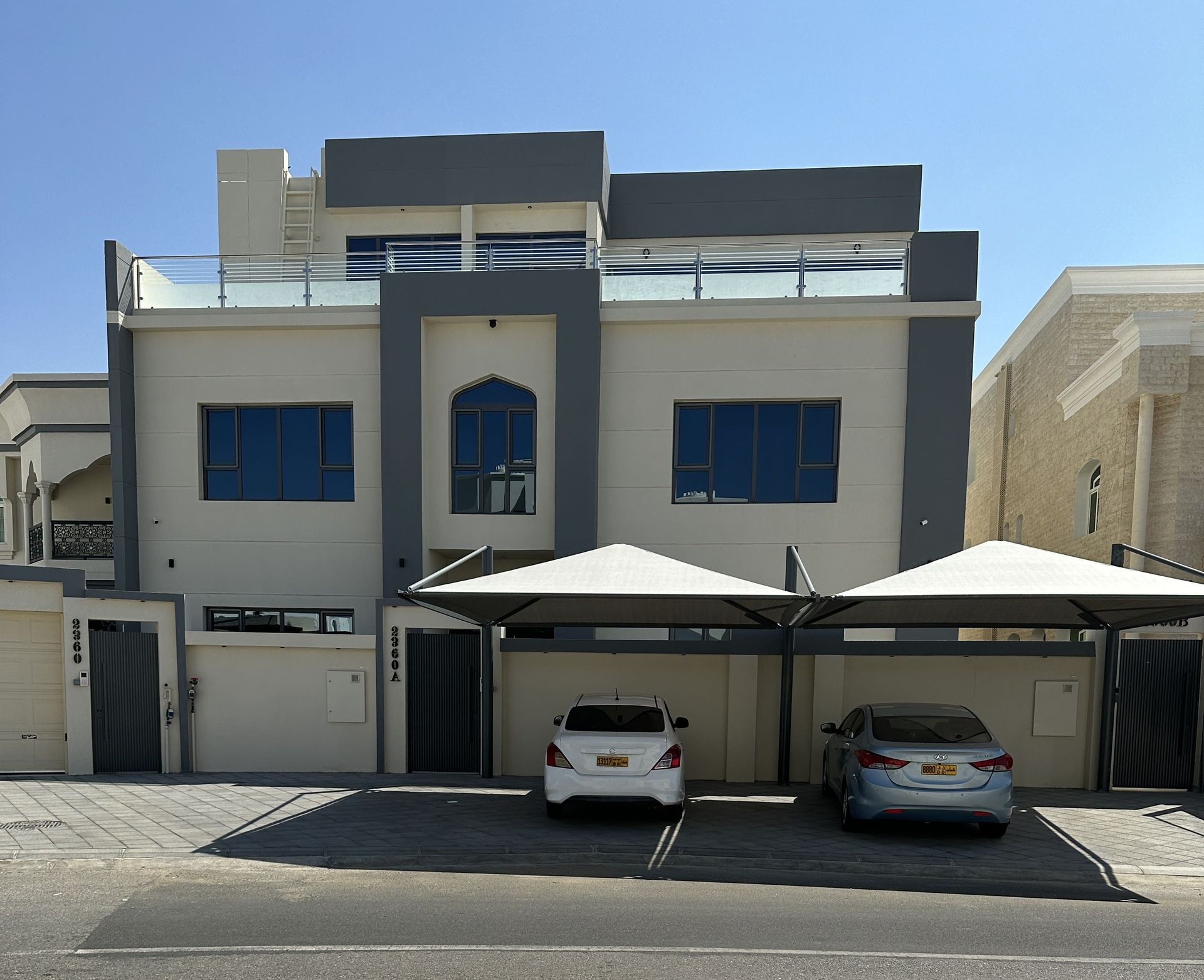 فيلا من أصل توين للبيع في الخوير 25