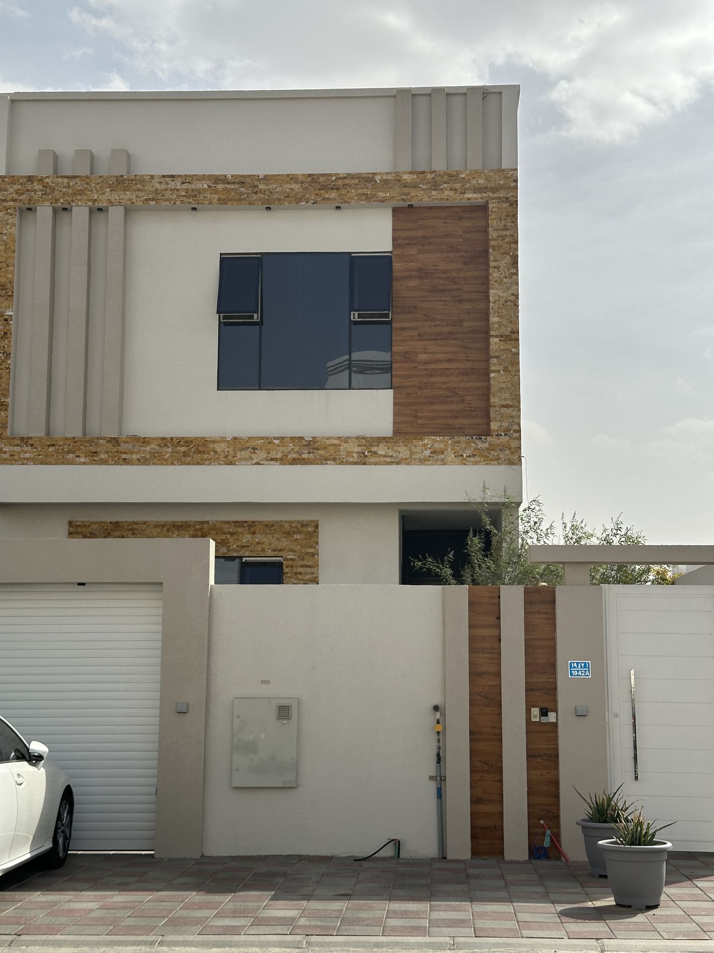 فيلا من أصل توين للبيع في الخوض السادسة