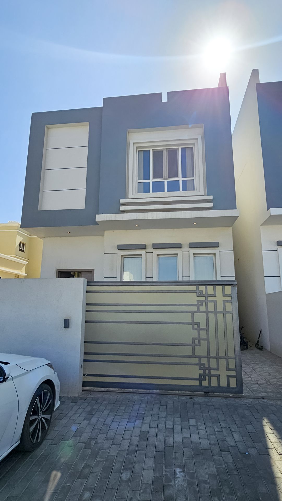 فيلا من أصل توين للبيع بوشر - فلج الشام