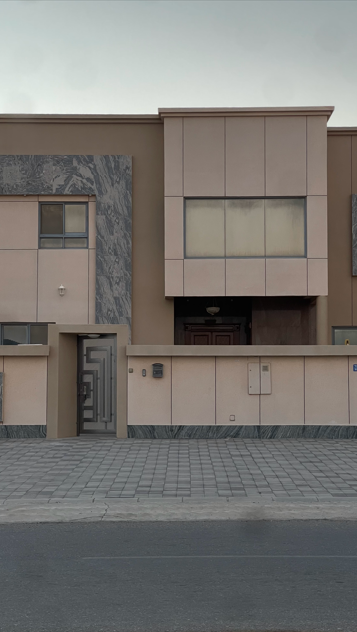 فيلا مستقلة راقية للبيع الخوض السابعة